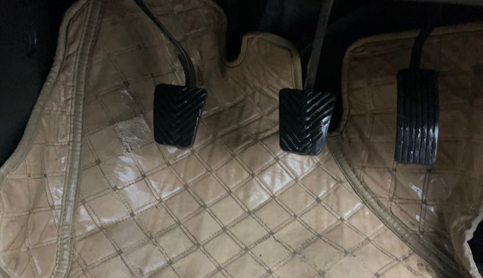 2016 Hyundai Creta SX PLUS 1.6 PETROL, CNG, Manual, 93,797 km, Pedals