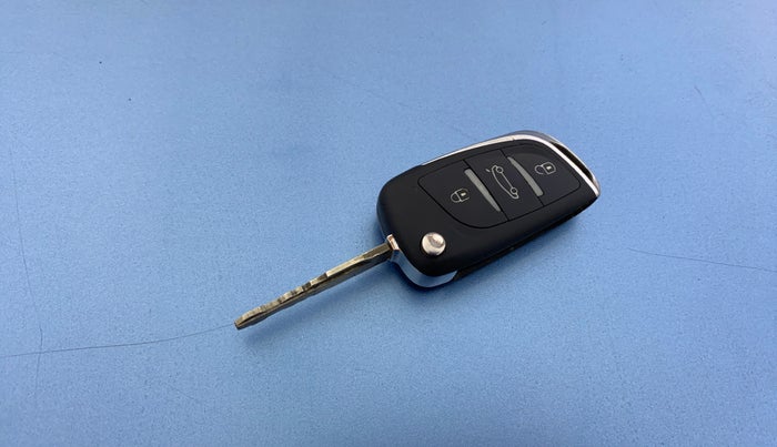 2021 Maruti New Wagon-R LXI CNG 1.0, CNG, Manual, 57,162 km, Key Close Up