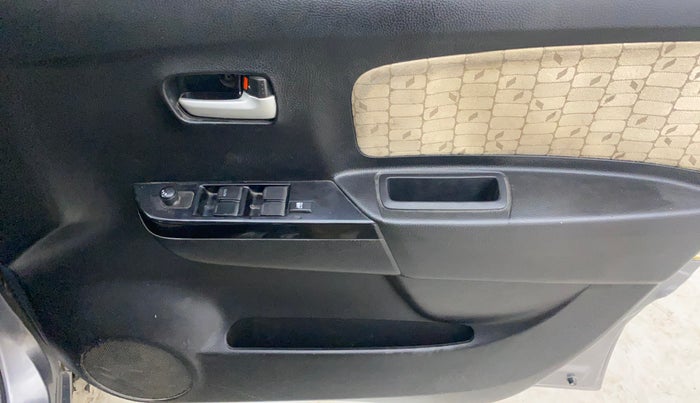 2018 Maruti New Wagon-R VXI (O) 1.0, Petrol, Manual, 51,314 km, Driver Side Door Panels Control