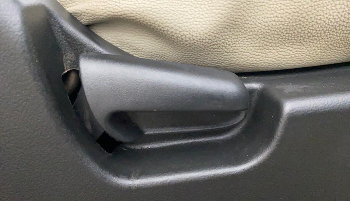 2018 Maruti New Wagon-R VXI (O) 1.0, Petrol, Manual, 51,314 km, Driver Side Adjustment Panel