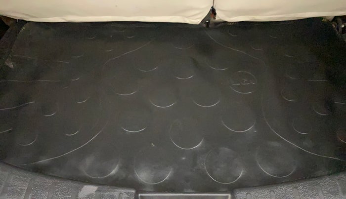 2018 Maruti New Wagon-R VXI (O) 1.0, Petrol, Manual, 51,314 km, Boot Inside