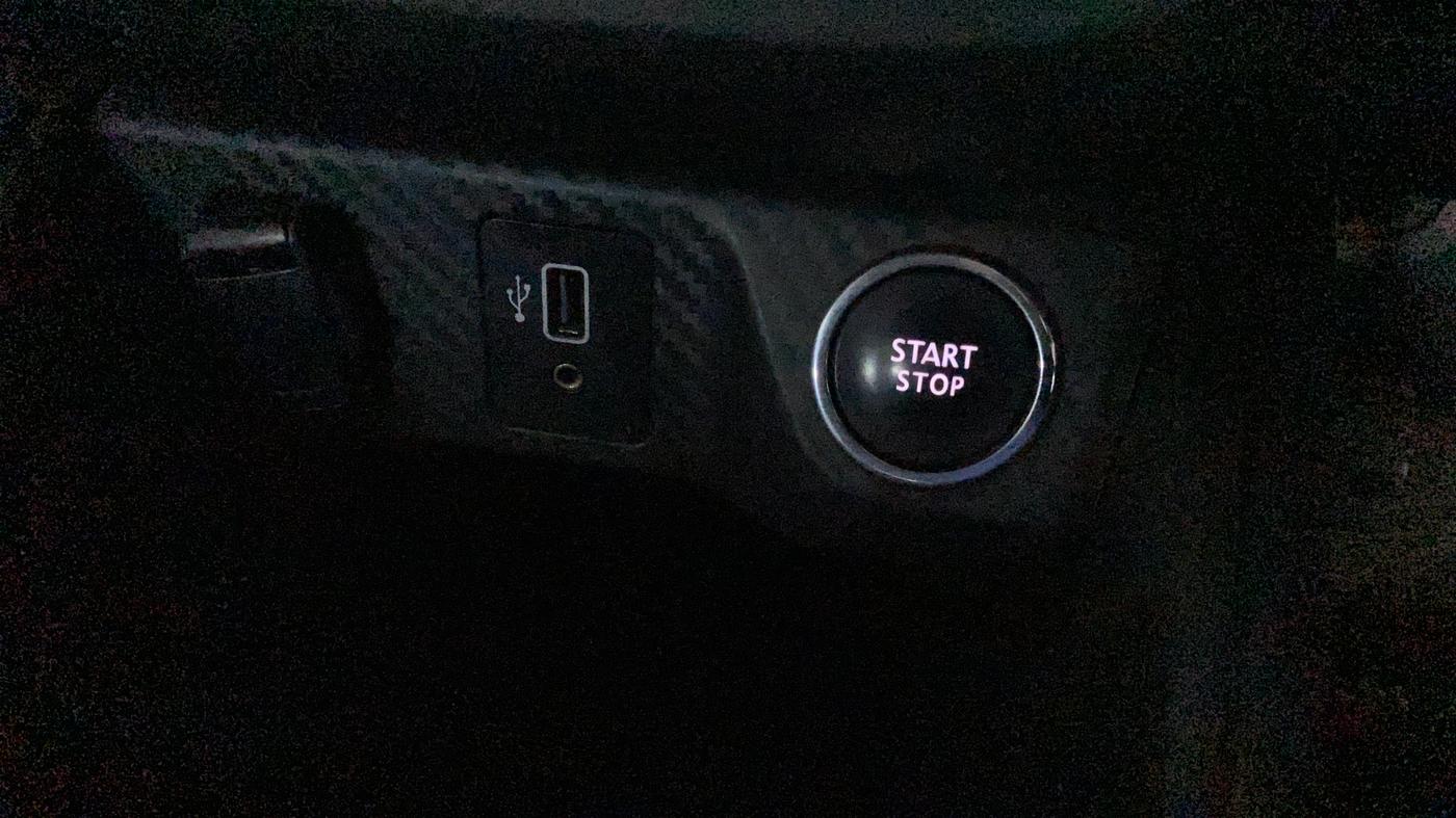 2019 Nissan Kicks XV PREMIUM (O) DIESEL, Diesel, Manual, 1,39,313 km, Keyless Start/ Stop Button