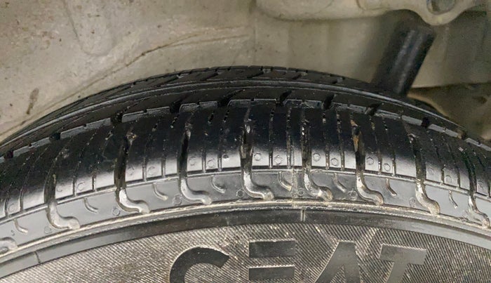 2015 Maruti Wagon R 1.0 VXI, Petrol, Manual, 73,079 km, Left Rear Tyre Tread