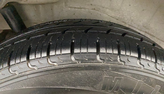 2015 Maruti Wagon R 1.0 VXI, Petrol, Manual, 73,079 km, Right Rear Tyre Tread