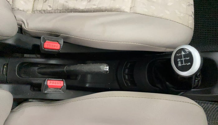 2015 Maruti Wagon R 1.0 VXI, Petrol, Manual, 73,079 km, Gear Lever