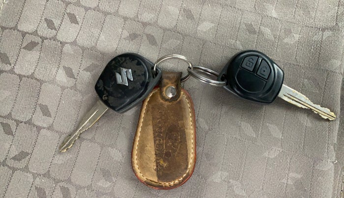 2015 Maruti Wagon R 1.0 VXI, Petrol, Manual, 73,079 km, Key Close Up