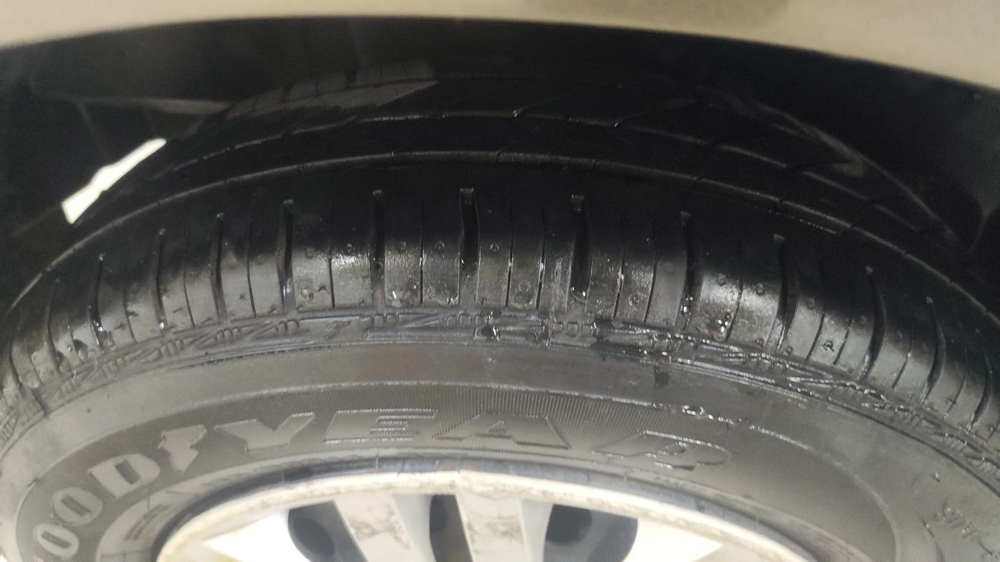 2017 Maruti Dzire VXI, Petrol, Manual, 49,504 km, Right Rear Tyre Tread