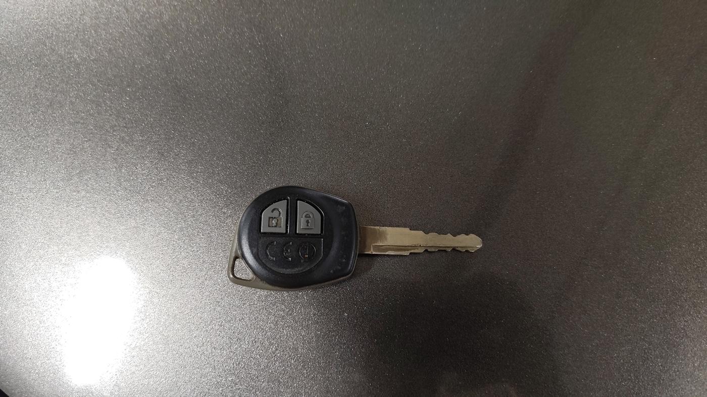 2017 Maruti Dzire VXI, Petrol, Manual, 49,504 km, Key Close Up