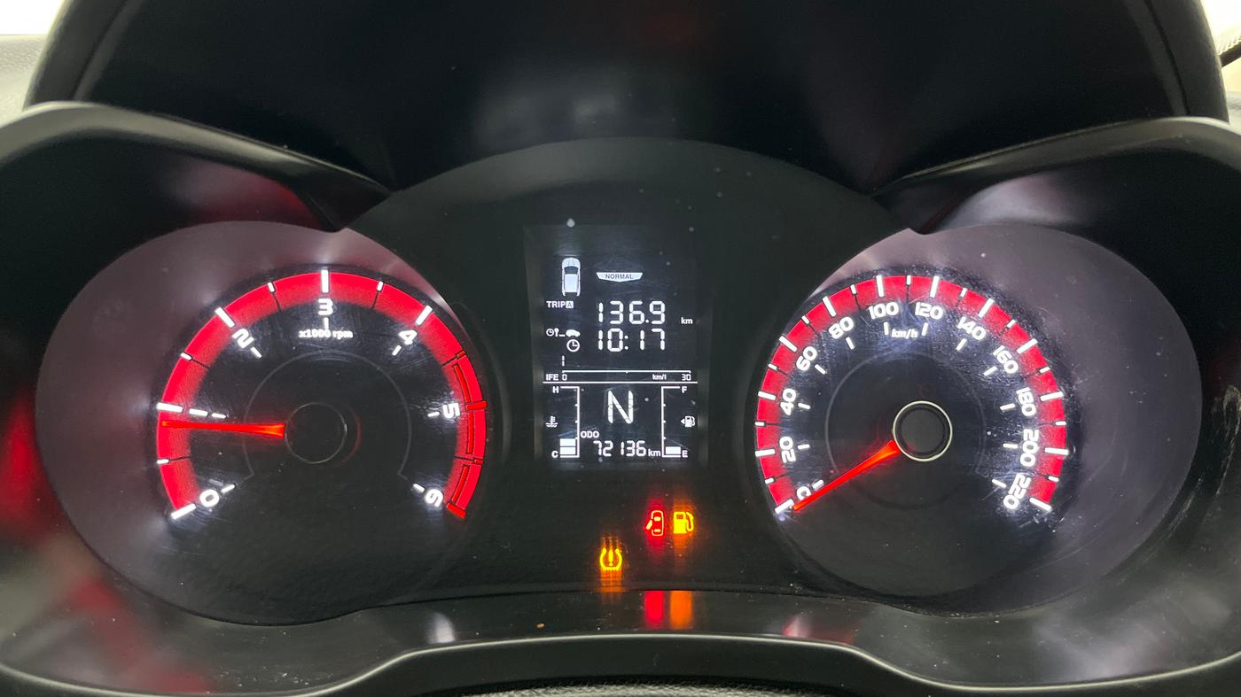 2022 Mahindra XUV300 W6 1.5 Diesel, Diesel, Manual, 72,136 km, Odometer Image