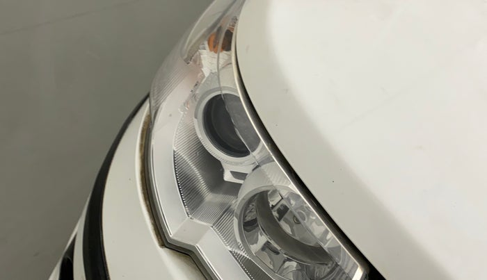 2013 Maruti Wagon R Stingray LXI, Petrol, Manual, 19,932 km, Right headlight - Minor scratches