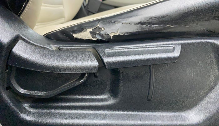 2022 Hyundai VENUE S (O) 1.0 TURBO IMT, Petrol, Manual, 75,335 km, Driver Side Adjustment Panel