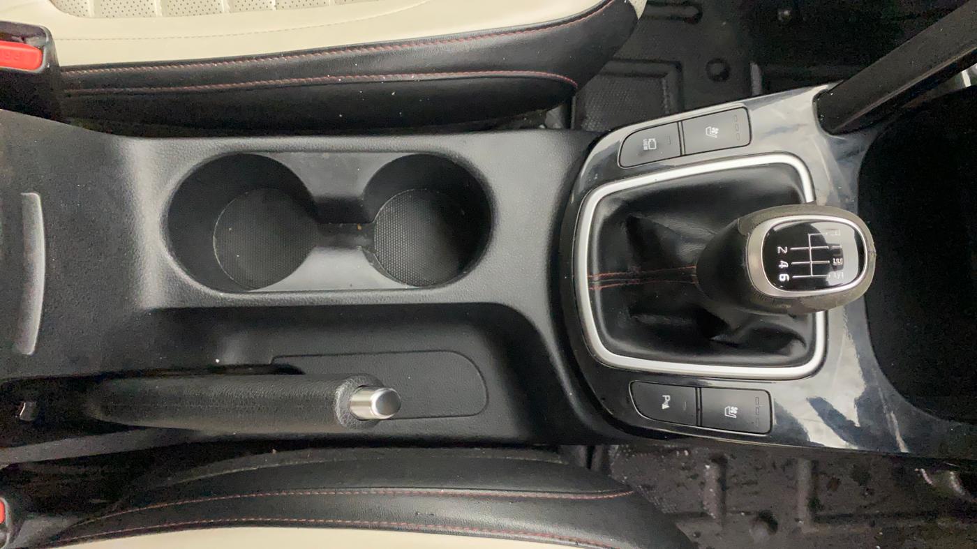 2020 KIA SELTOS GTX PLUS 1.4 PETROL, Petrol, Manual, 1,11,394 km, Gear Lever