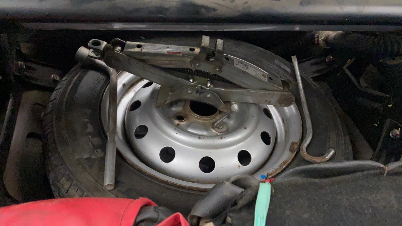 2018 Maruti Wagon R 1.0 LXI CNG, CNG, Manual, 69,638 km, Spare Tyre