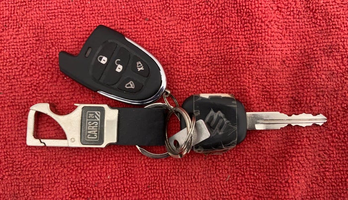 2018 Maruti Wagon R 1.0 LXI CNG, CNG, Manual, 69,638 km, Key Close Up