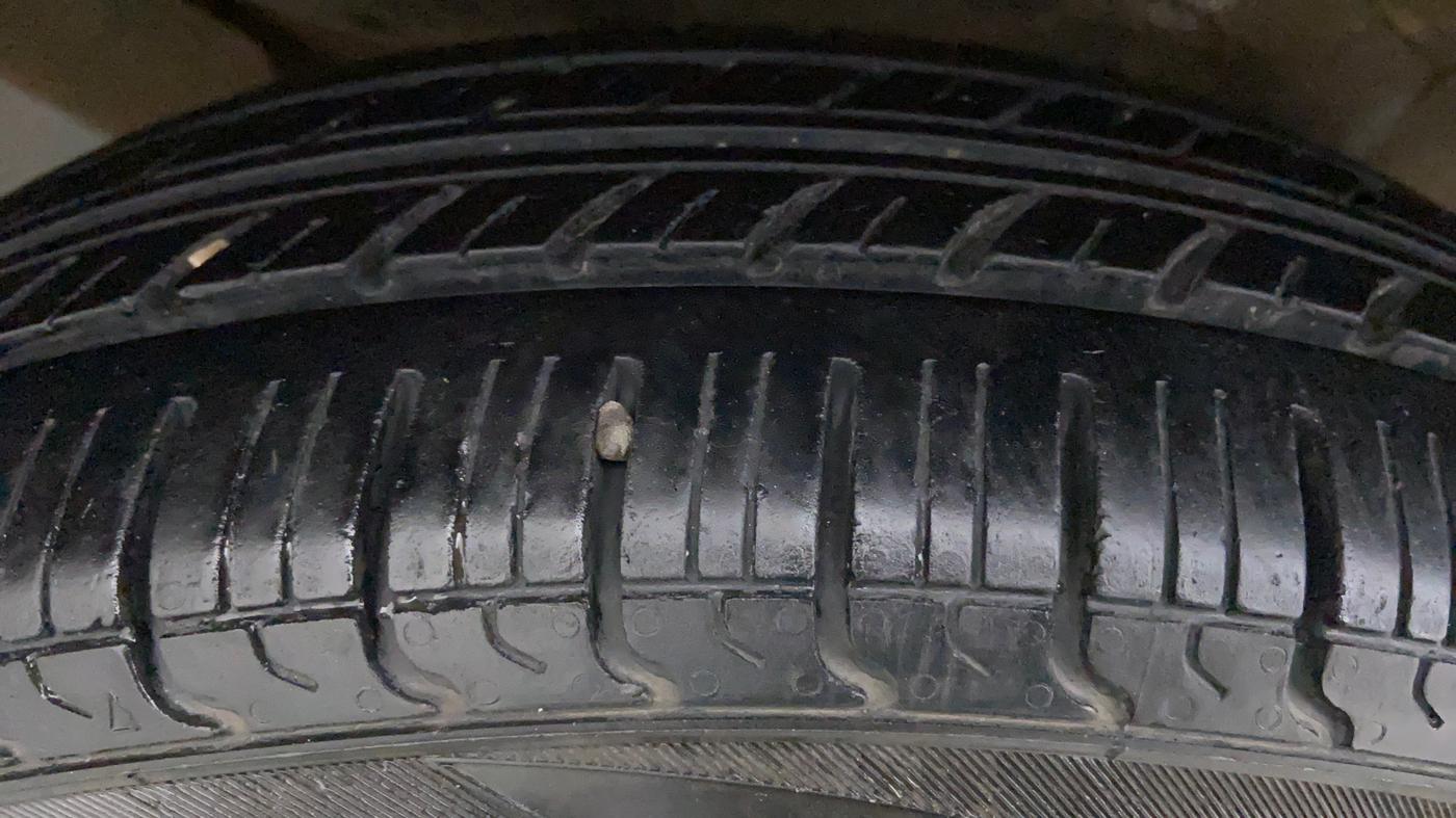 2018 Maruti Wagon R 1.0 LXI CNG, CNG, Manual, 69,638 km, Right Rear Tyre Tread