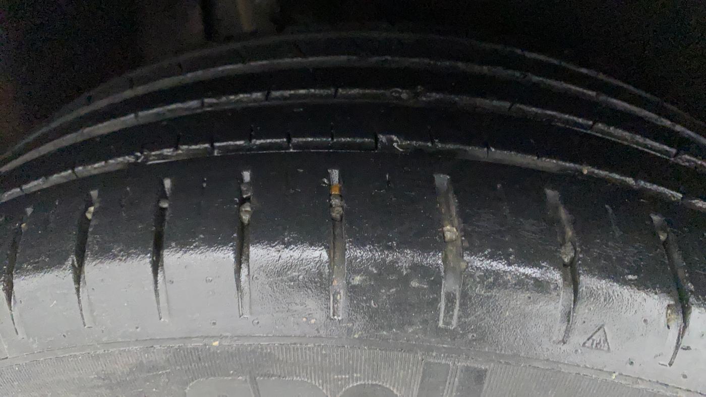 2020 Maruti Baleno ALPHA CVT PETROL 1.2, Petrol, Automatic, 23,199 km, Right Rear Tyre Tread
