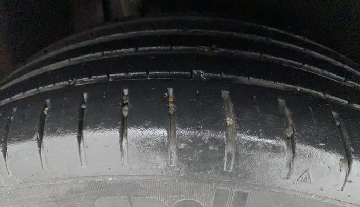 2020 Maruti Baleno ALPHA CVT PETROL 1.2, Petrol, Automatic, 23,199 km, Right Rear Tyre Tread