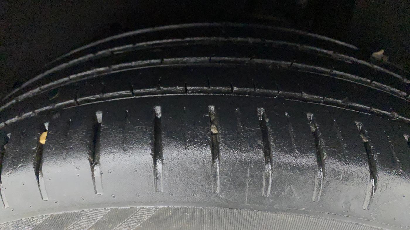2020 Maruti Baleno ALPHA CVT PETROL 1.2, Petrol, Automatic, 23,199 km, Left Rear Tyre Tread