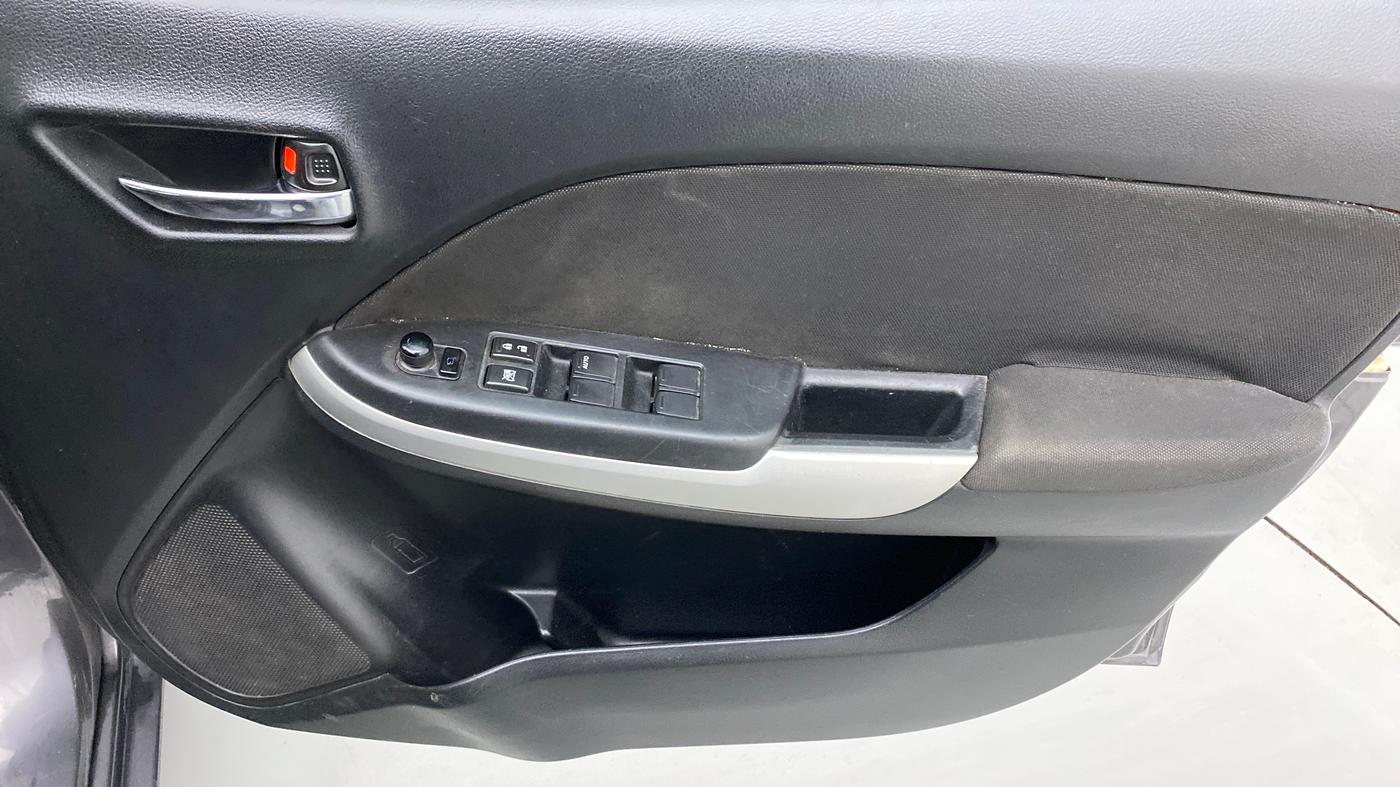 2017 Maruti Baleno ZETA PETROL 1.2, Petrol, Manual, 1,01,863 km, Driver Side Door Panels Control