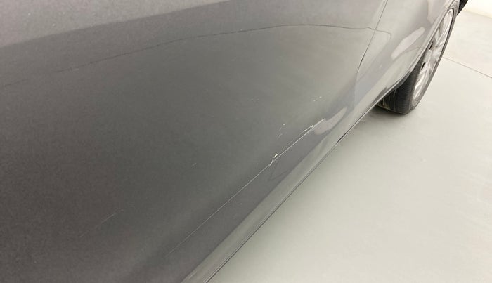 2017 Maruti Baleno ZETA PETROL 1.2, Petrol, Manual, 1,01,863 km, Front passenger door - Slightly dented