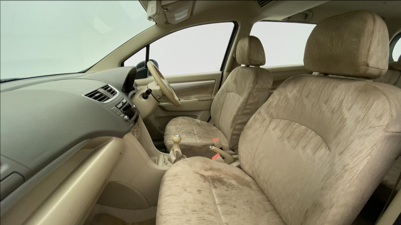 2013 Maruti Ertiga ZXI, Petrol, Manual, 66,776 km, Right Side Front Door Cabin