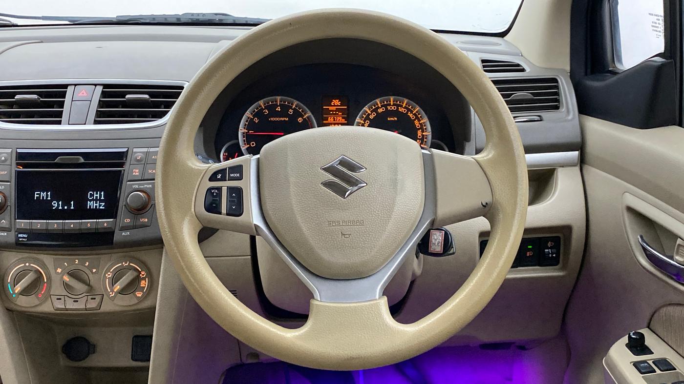 2013 Maruti Ertiga ZXI, Petrol, Manual, 66,776 km, Steering Wheel Close Up