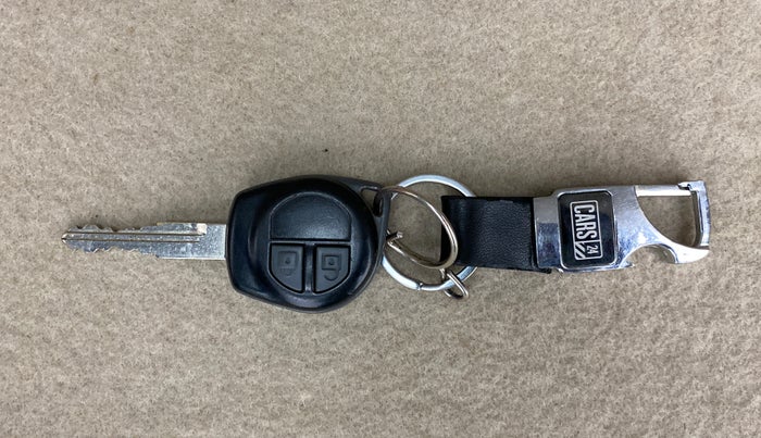 2013 Maruti Ertiga ZXI, Petrol, Manual, 66,776 km, Key Close Up