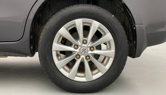 2013 Maruti Ertiga ZXI, Petrol, Manual, 66,776 km, Left Rear Wheel