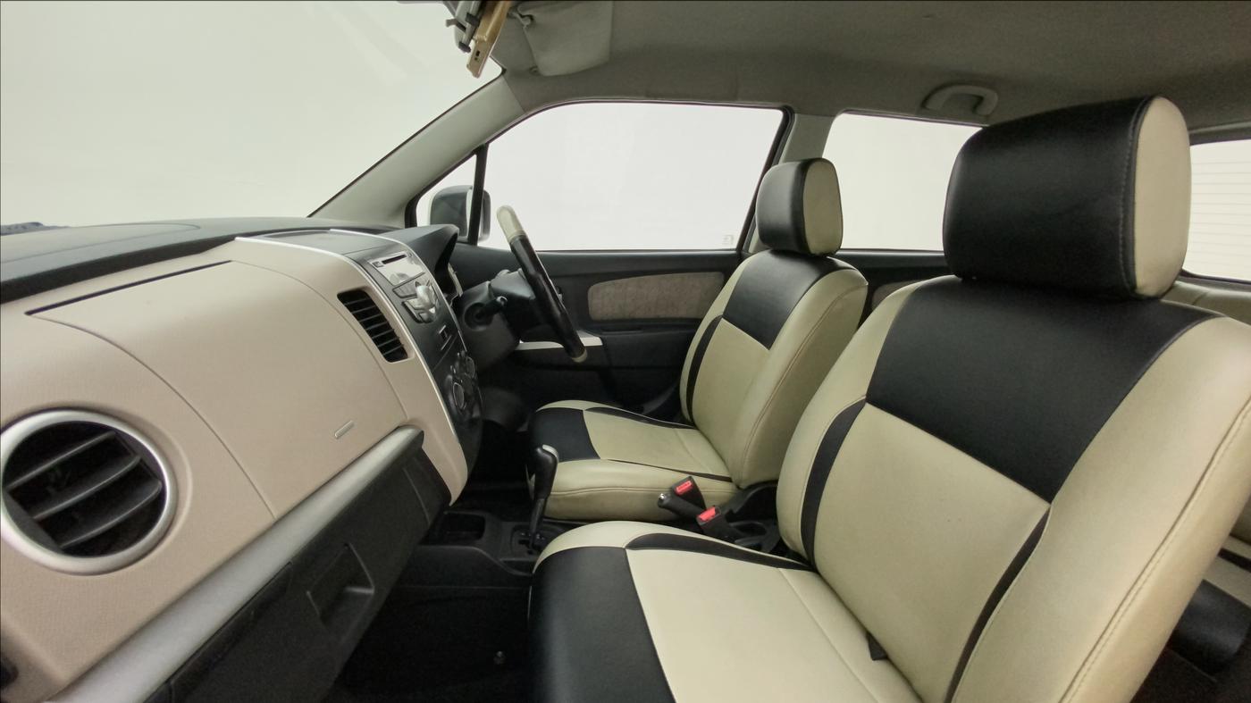 2016 Maruti Wagon R 1.0 VXI AMT, Petrol, Automatic, 69,324 km, Right Side Front Door Cabin