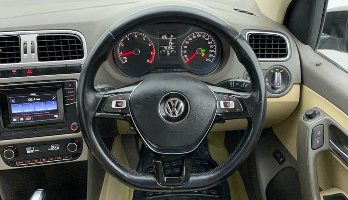 2017 Volkswagen Vento HIGHLINE 1.2 TSI AT, Petrol, Automatic, 45,916 km, Steering Wheel Close Up