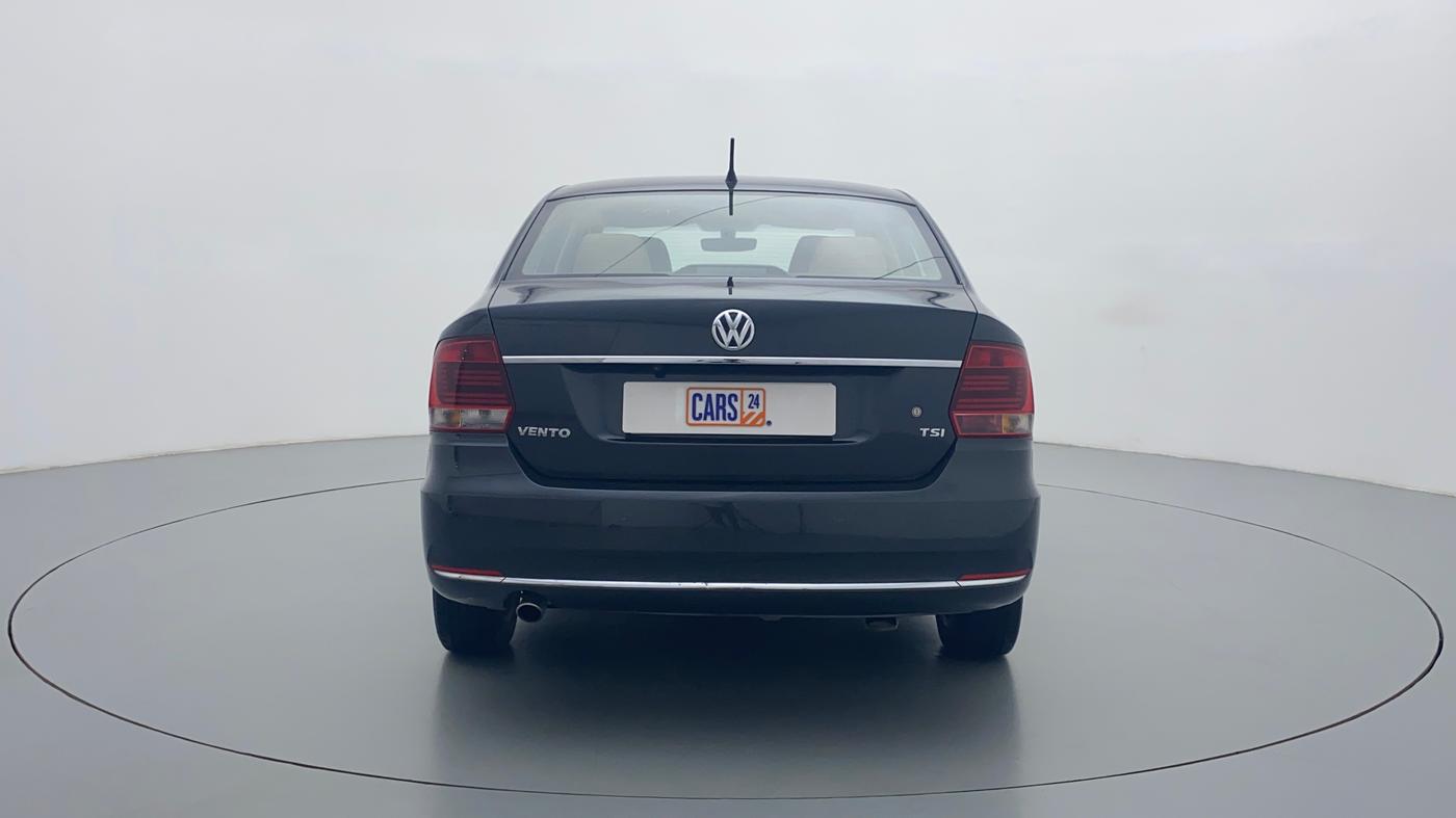 2017 Volkswagen Vento HIGHLINE 1.2 TSI AT, Petrol, Automatic, 45,916 km, Back/Rear