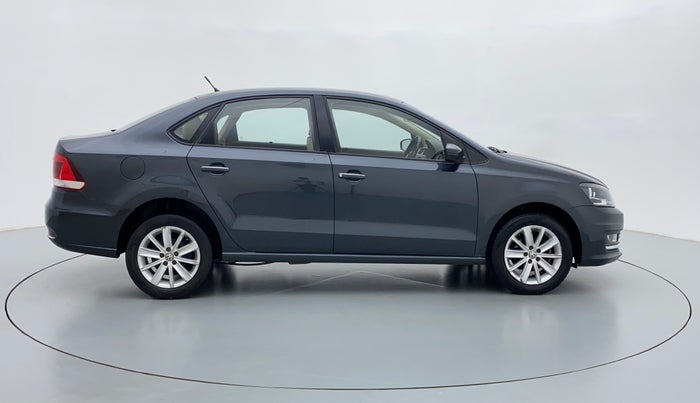 2017 Volkswagen Vento HIGHLINE 1.2 TSI AT, Petrol, Automatic, 45,916 km, Right Side