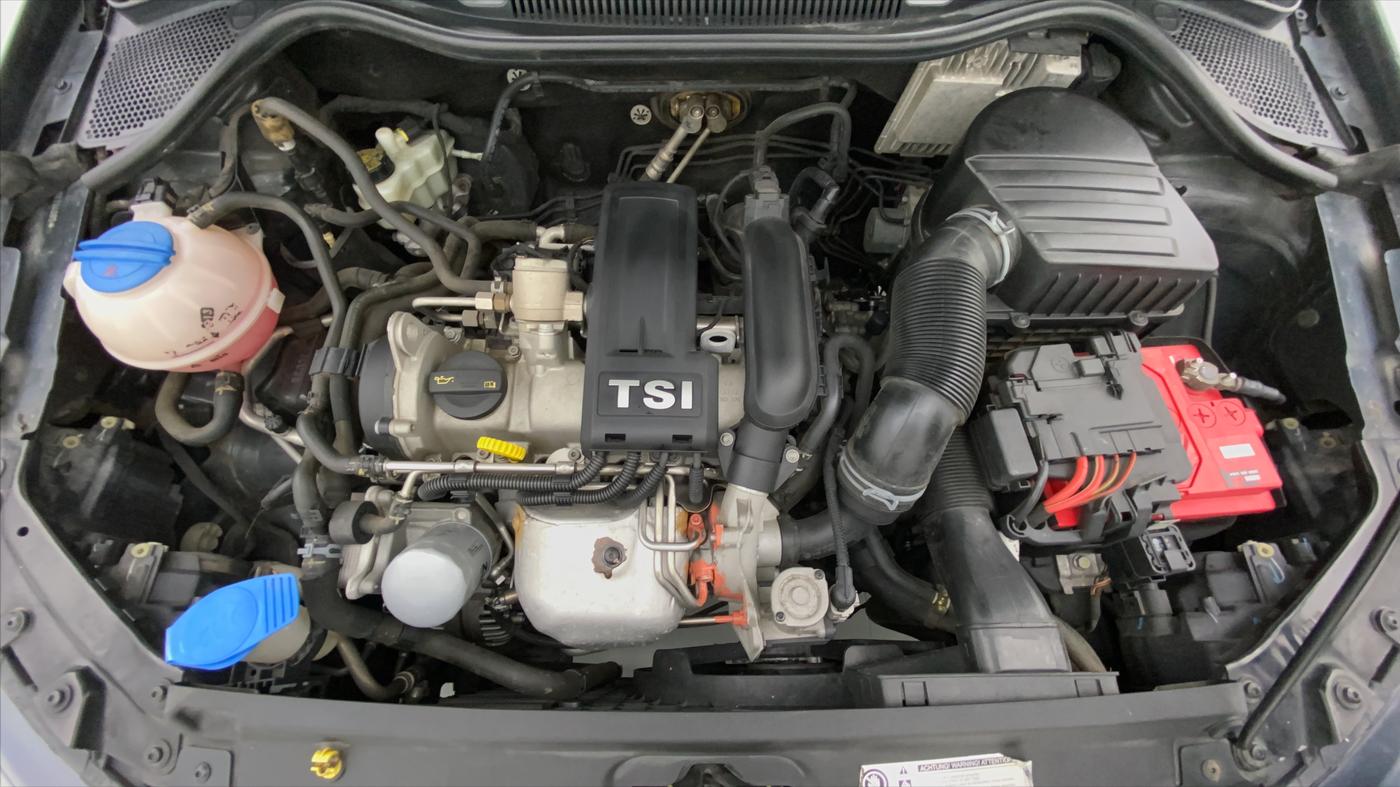 2017 Volkswagen Vento HIGHLINE 1.2 TSI AT, Petrol, Automatic, 45,916 km, Open Bonet