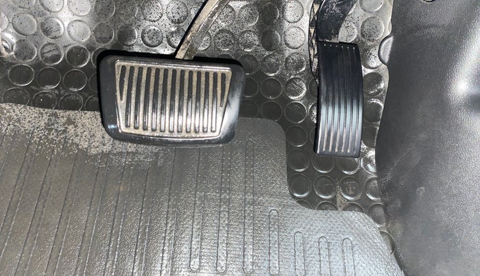 2017 Hyundai Grand i10 MAGNA AT 1.2 KAPPA VTVT, Petrol, Automatic, 32,064 km, Pedals