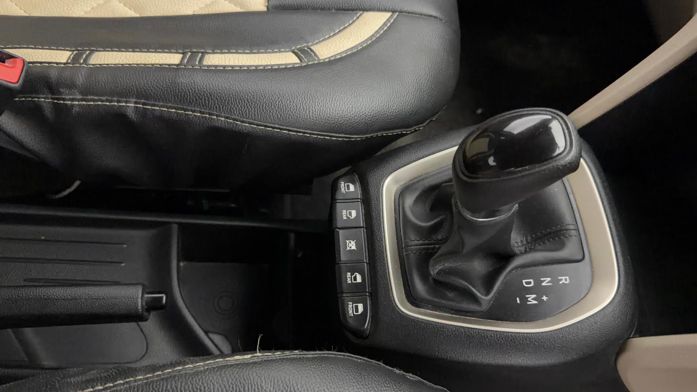 2021 Hyundai NEW SANTRO SPORTZ AMT, Petrol, Automatic, 40,410 km, Gear Lever
