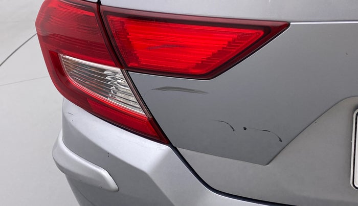 2018 Honda Amaze 1.2L I-VTEC S, Petrol, Manual, 33,195 km, Dicky (Boot door) - Minor scratches