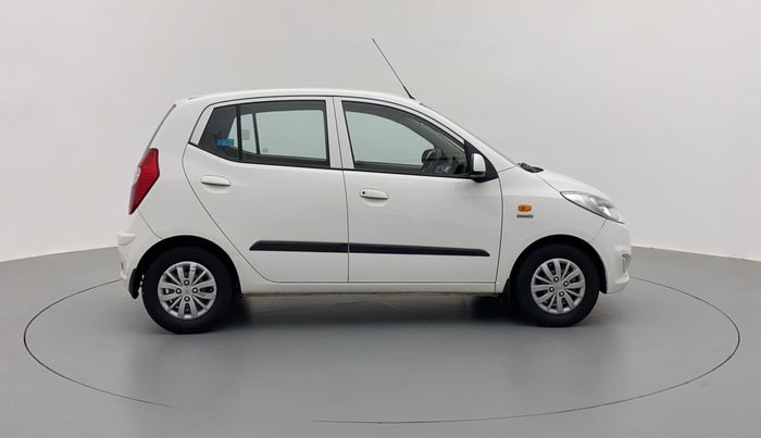 2016 Hyundai i10 SPORTZ 1.1 IRDE2, Petrol, Manual, Right Side View