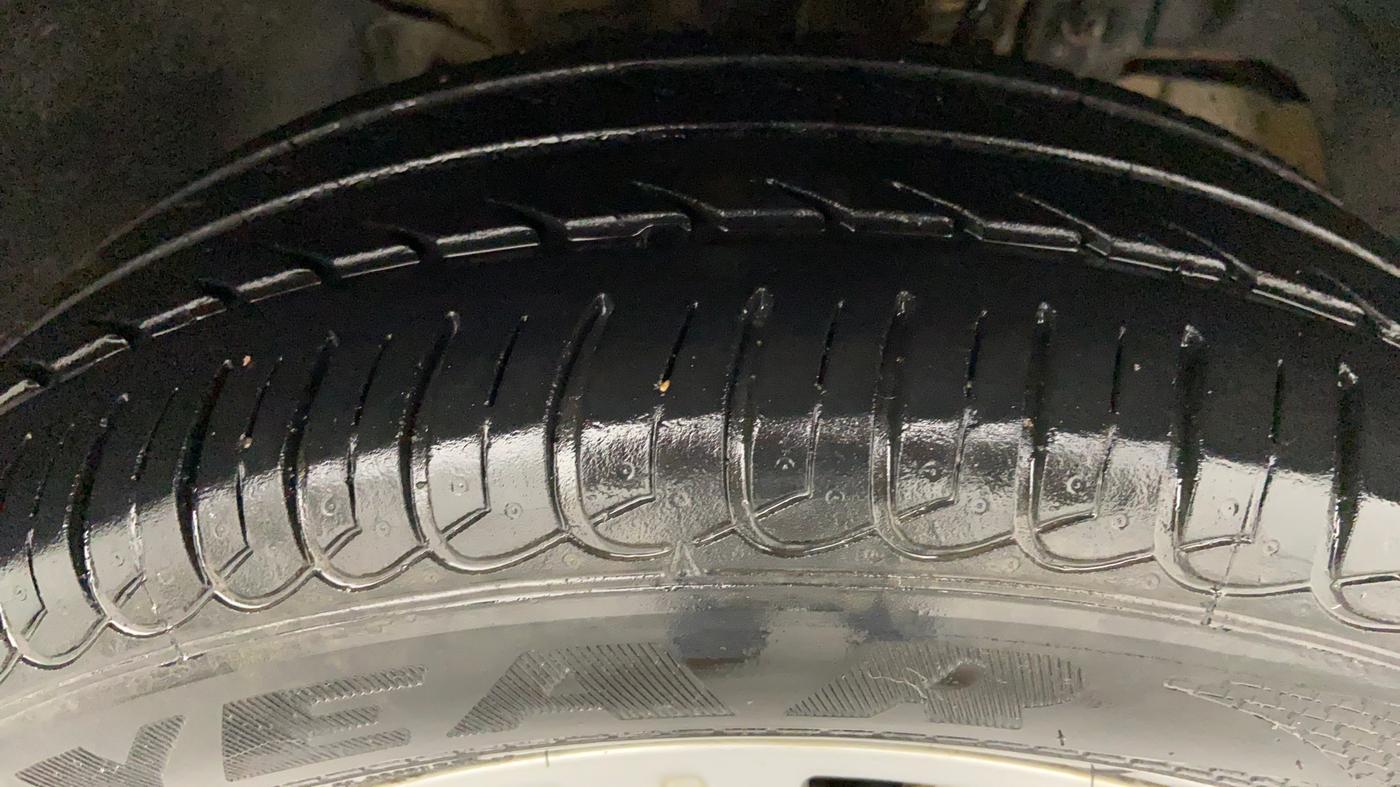 2018 Tata Tiago XZ 1.2 REVOTRON, Petrol, Manual, 19,416 km, Right Front Tyre Tread