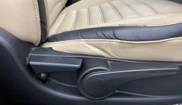 2018 Tata Tiago XZ 1.2 REVOTRON, Petrol, Manual, 19,416 km, Driver Side Adjustment Panel