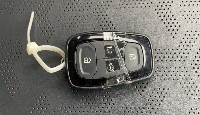 2022 Tata NEXON XZA PLUS (O) PETROL DARK EDITION, Petrol, Automatic, 42,221 km, Key Close Up