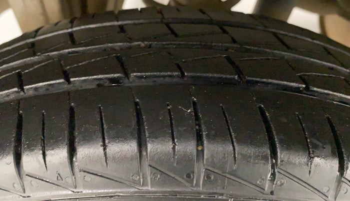 2020 Maruti Alto LXI, Petrol, Manual, 11,380 km, Right Rear Tyre Tread