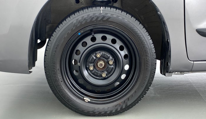 2014 Maruti Wagon R 1.0 VXI, Petrol, Manual, 52,728 km, Left Front Wheel