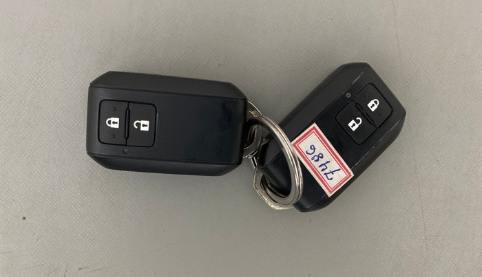 2023 Maruti Baleno ALPHA 1.2 AGS, Petrol, Automatic, 67,843 km, Key Close Up