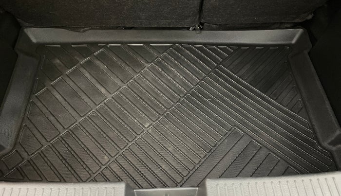 2023 Maruti Baleno ALPHA 1.2 AGS, Petrol, Automatic, 67,843 km, Boot Inside