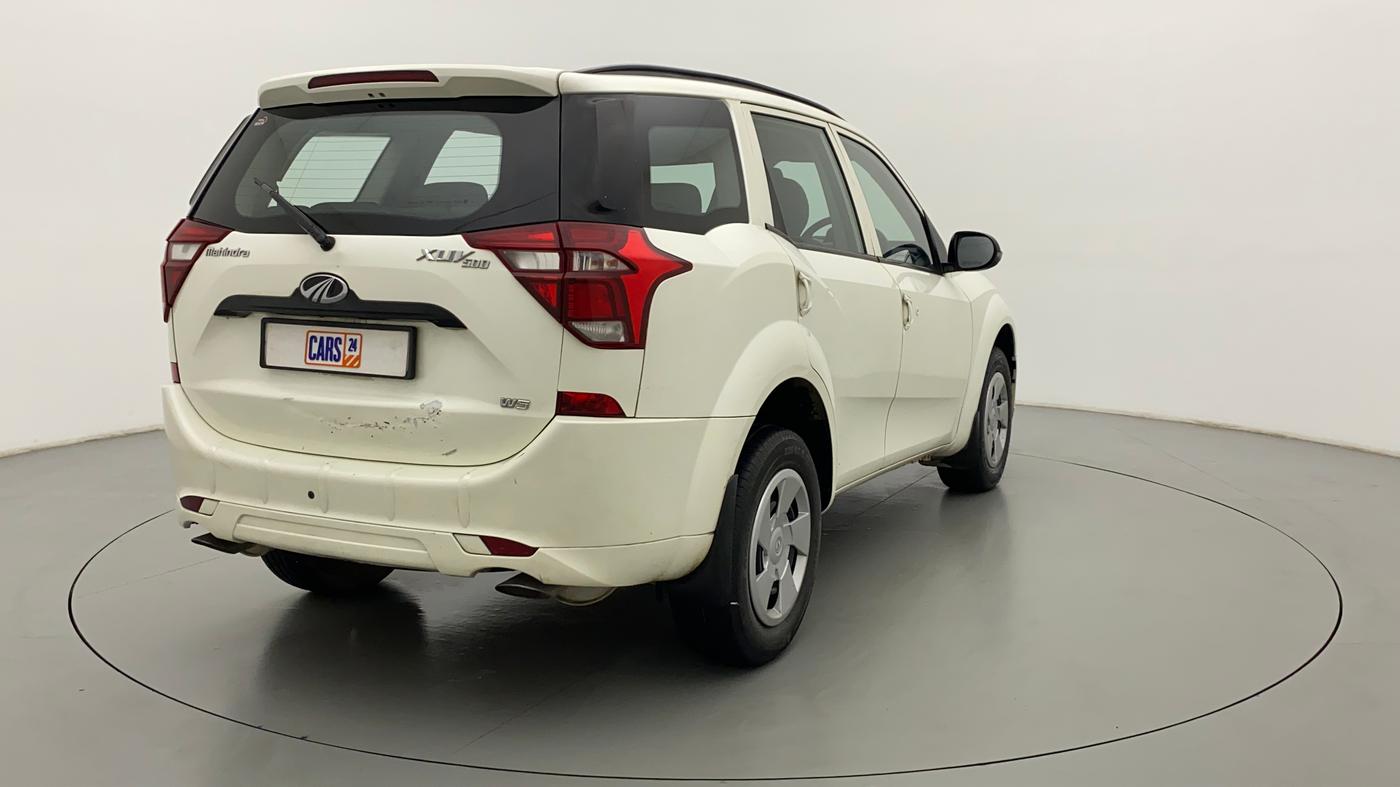 2018 Mahindra XUV500 W5 FWD, Diesel, Manual, 76,723 km, Right Back Diagonal