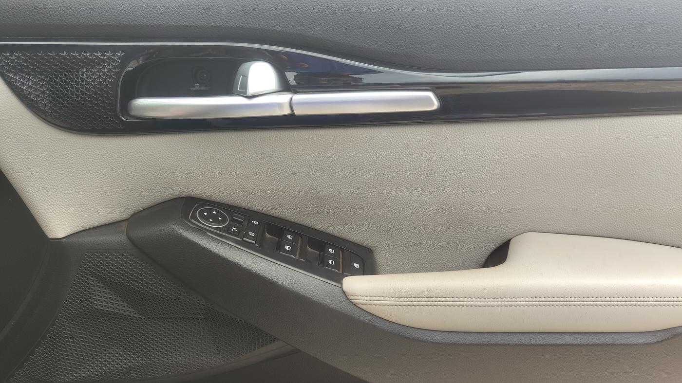 2021 KIA SELTOS HTX IVT 1.5 PETROL, Petrol, Automatic, 69,189 km, Driver Side Door Panels Control