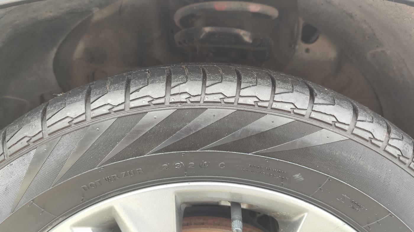 2021 KIA SELTOS HTX IVT 1.5 PETROL, Petrol, Automatic, 69,189 km, Left Front Tyre Tread