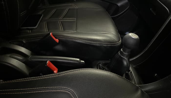 2015 Maruti Swift LXI (O), Petrol, Manual, 50,195 km, Gear Lever