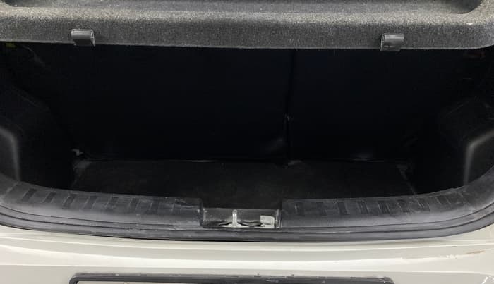 2015 Maruti Swift LXI (O), Petrol, Manual, 50,195 km, Boot Inside