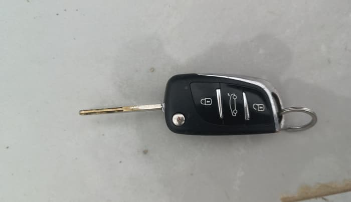 2015 Honda Brio S MT, Petrol, Manual, 59,858 km, Key Close Up
